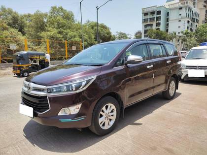 Toyota Innova Crysta 2.4 ZX MT BSIV Toyota Innova Crysta 2.4 ZX MT BSIV