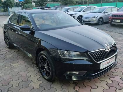 Skoda Superb Style 1.8 TSI AT