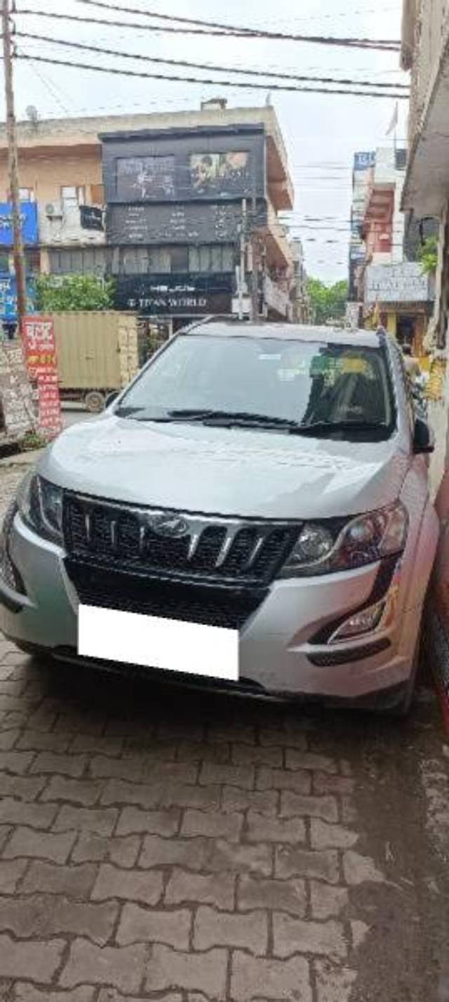 https://images10.gaadi.com/usedcar_image/4073259/original/processed_399c4622-a4e8-4f51-8662-ceb056592b3c.jpg?imwidth=6400