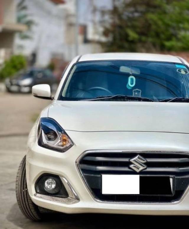 https://images10.gaadi.com/usedcar_image/4073576/original/processed_0bf71f3a-f870-41c1-8c6a-9dff2c2af4ed.jpg?imwidth=6401