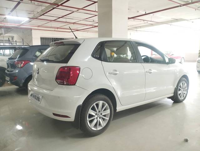 https://images10.gaadi.com/usedcar_image/4073691/original/processed_4926e69275d7d8e5a1600a056d08a171.jpg?imwidth=6402