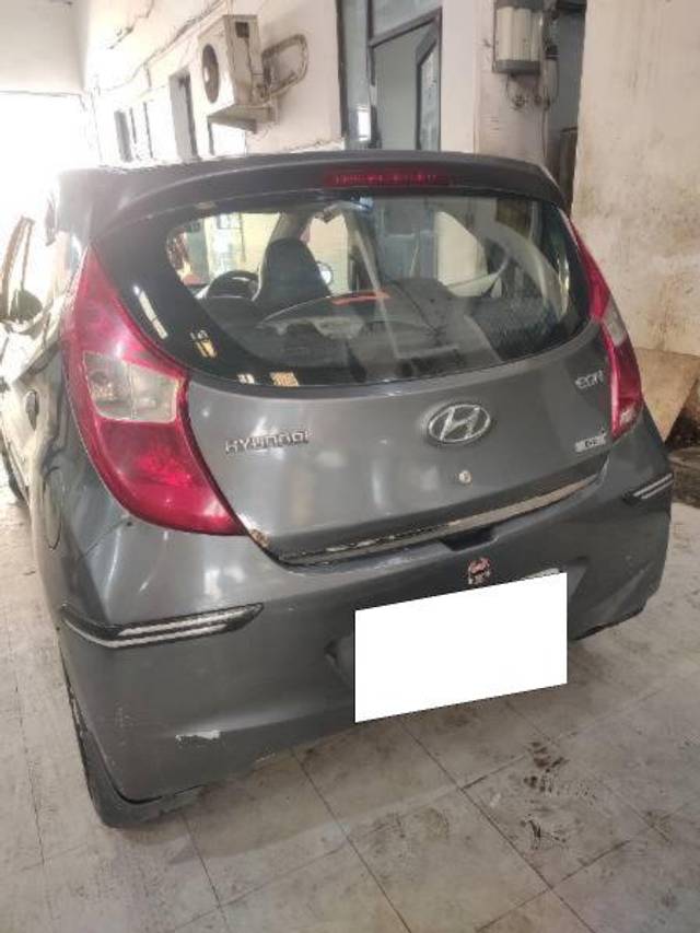 https://images10.gaadi.com/usedcar_image/4073921/original/processed_36ca59bd-e167-40f2-883e-11a40c71e7ed.jpg?imwidth=6400