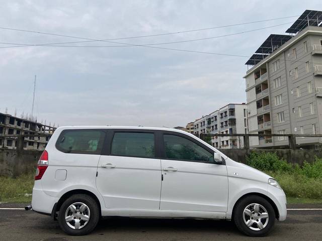 https://images10.gaadi.com/usedcar_image/4073936/original/e09ed0f803e8ab9c82207ed8e7e3c4df.jpg?imwidth=6401