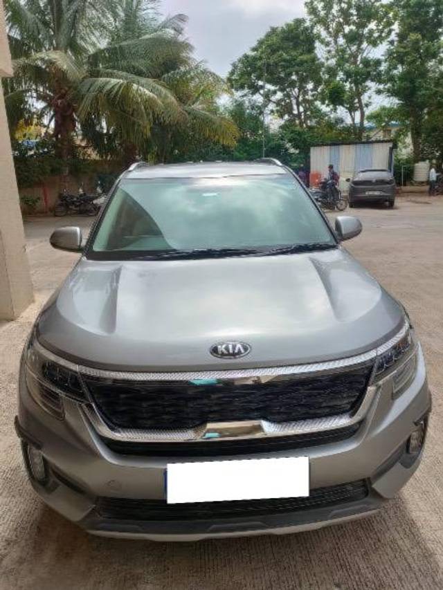 https://images10.gaadi.com/usedcar_image/4074176/original/processed_9fd6d32b-535d-44d8-b920-276c1db82dba.jpg?imwidth=6400