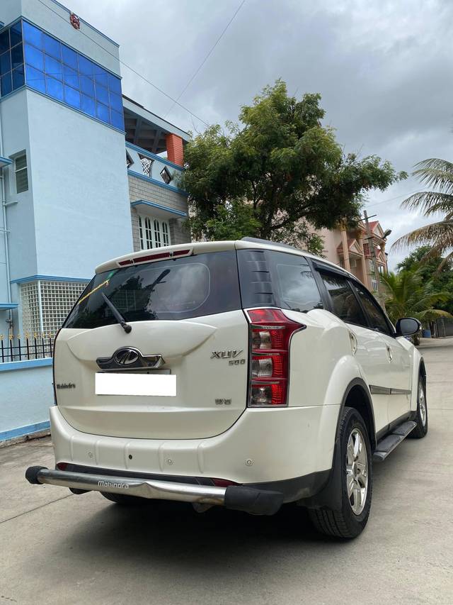 https://images10.gaadi.com/usedcar_image/4074219/original/processed_54f5cf4528da229570352f55e05e3cc7.jpg?imwidth=6402