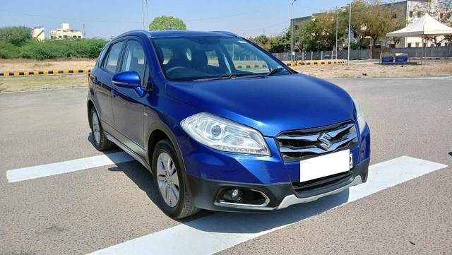 https://images10.gaadi.com/usedcar_image/4074724/original/processed_86500f68daa628bdecf9e343d23297ac.jpg?imwidth=6400