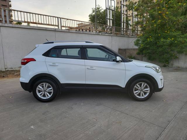 https://images10.gaadi.com/usedcar_image/4074732/original/d1b9d8232b6e6fab2cb4c35e5ed7b4b8.jpg?imwidth=6401