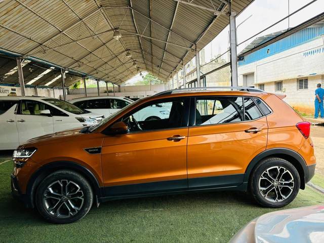 https://images10.gaadi.com/usedcar_image/4074799/original/processed_f4181d048e2fb692d22d3c9f4fd39ade.jpg?imwidth=6402