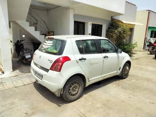 https://images10.gaadi.com/usedcar_image/4074814/original/processed_5093112c-4db8-444b-a576-ec961d301bc2.jpg?imwidth=6402