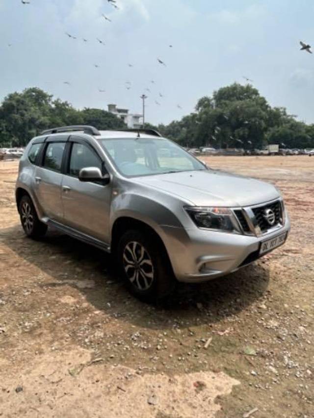 https://images10.gaadi.com/usedcar_image/4074902/original/processed_d079daa5-6b8f-4401-ba76-8f307f870939.jpg?imwidth=6400