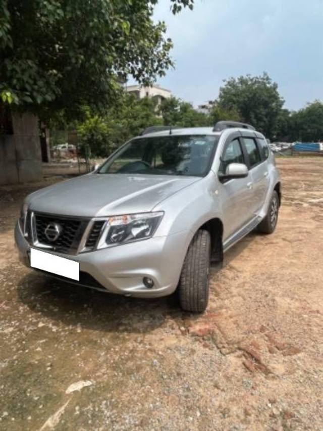 https://images10.gaadi.com/usedcar_image/4074902/original/processed_f0cb9a6c-16e1-4275-a236-21286ffce047.jpg?imwidth=6402