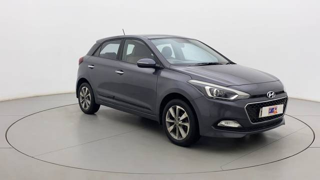 https://images10.gaadi.com/usedcar_image/4074906/original/4bec1e39c029c1ba343072f55a6755cc.jpg?imwidth=6400