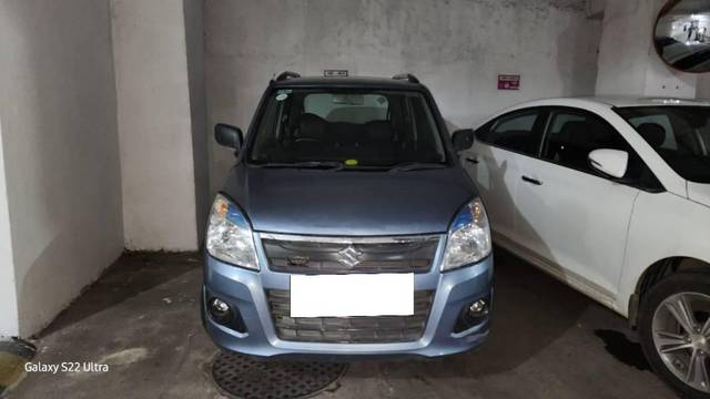 https://images10.gaadi.com/usedcar_image/4075243/original/processed_c67484c1-ccff-415e-8d0e-186e29e679e9.jpg?imwidth=6402