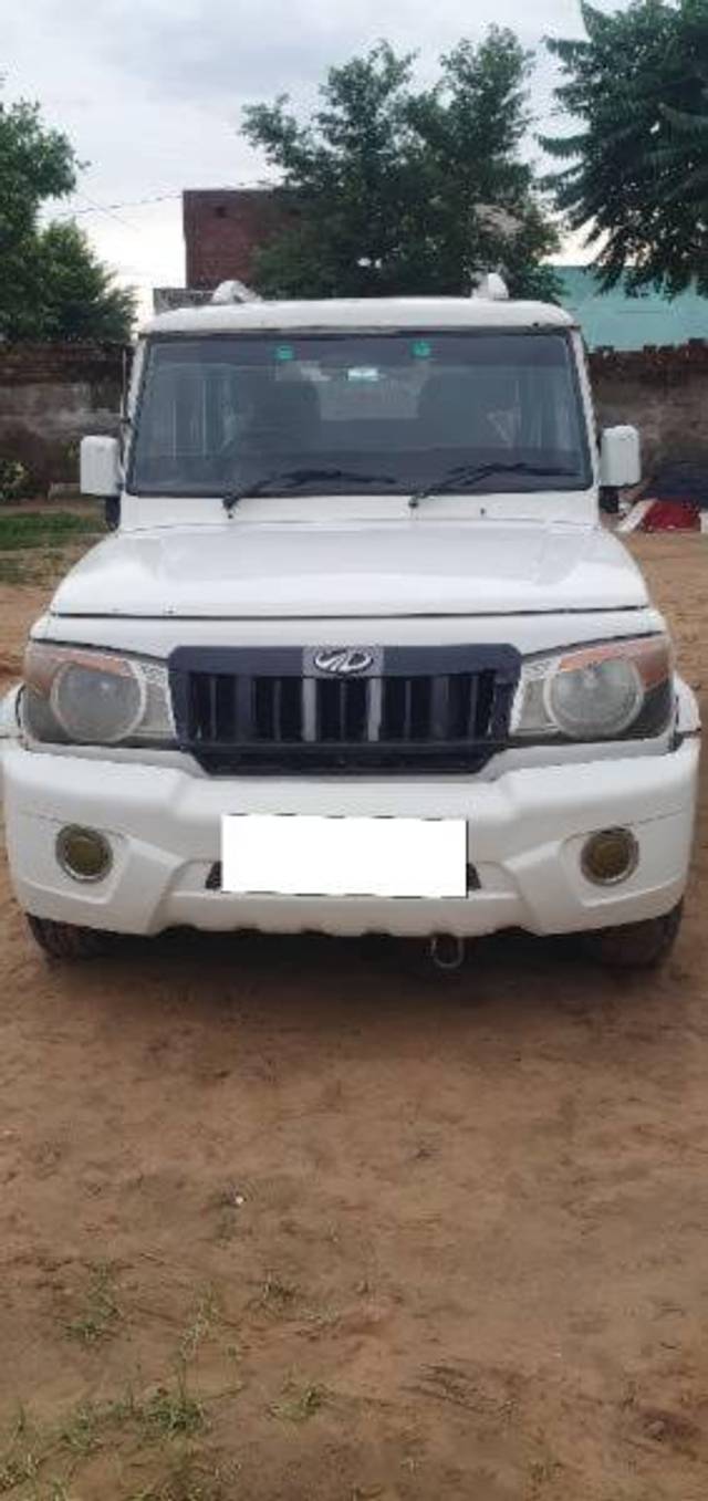 https://images10.gaadi.com/usedcar_image/4075591/original/processed_fcda2efd-bec9-42cb-9fdb-490a54937e98.jpg?imwidth=6402