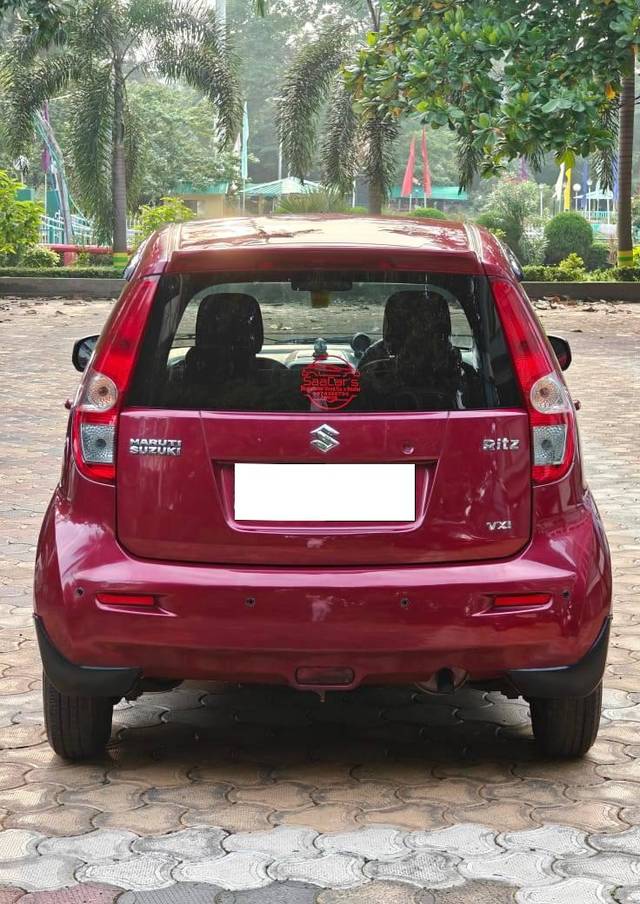 https://images10.gaadi.com/usedcar_image/4075689/original/processed_1c551549f1a0fe769e2018e9073de036.jpg?imwidth=6401