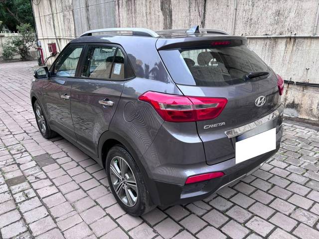 https://images10.gaadi.com/usedcar_image/4075746/original/processed_f8c7f49399fc86e558cd82d9ab7dc806.jpg?imwidth=6402