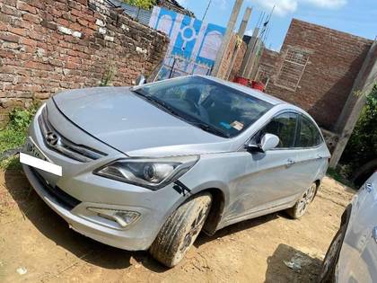 Hyundai Verna CRDi 1.6 SX