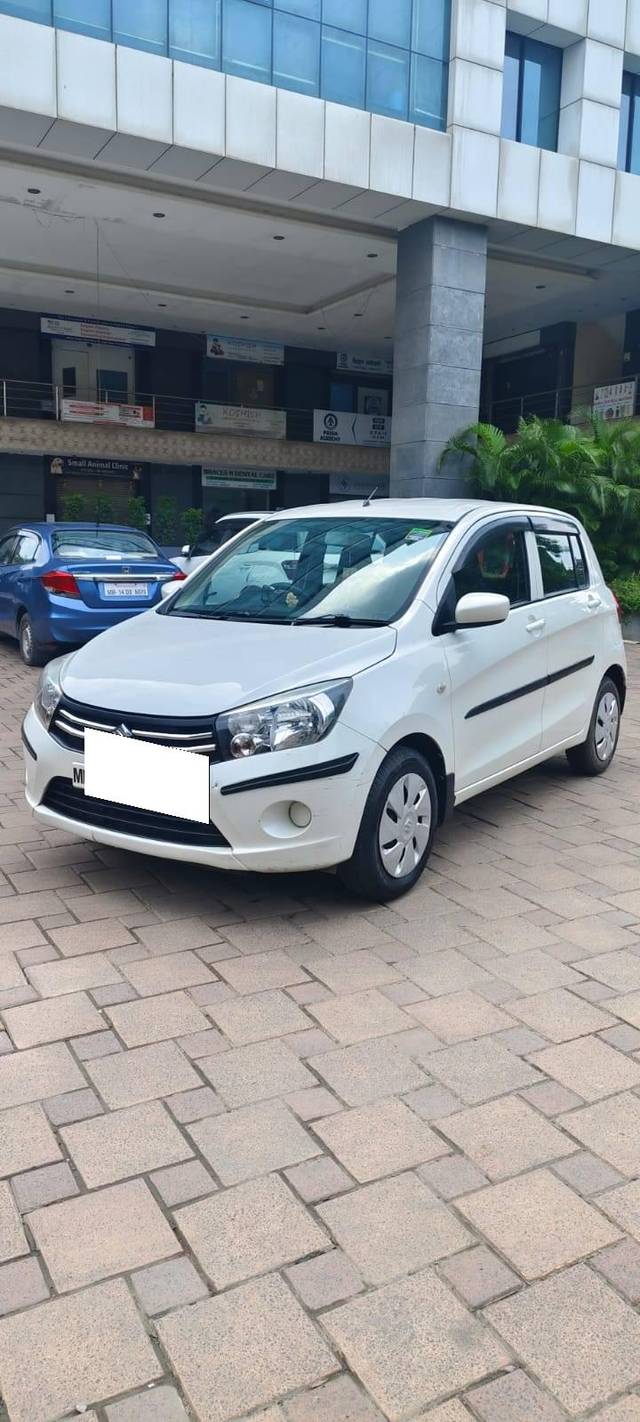 https://images10.gaadi.com/usedcar_image/4076063/original/processed_5125cbfdc62fdcd81c3f23b9b8af5fa3.jpg?imwidth=6402