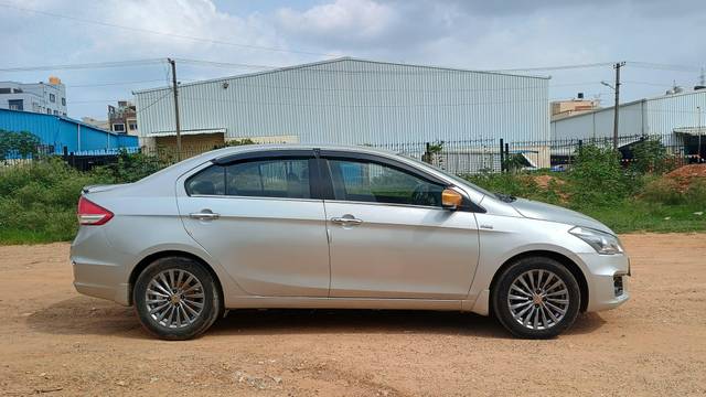 https://images10.gaadi.com/usedcar_image/4076218/original/processed_2a435126a0e86e53c55370281807dd6a.jpg?imwidth=6401