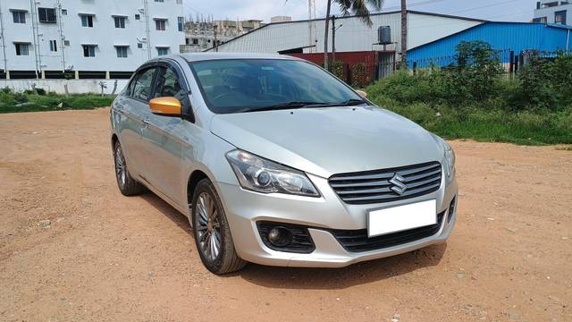 https://images10.gaadi.com/usedcar_image/4076218/original/processed_5879f9c6d625fbe8e0c351e80f207b63.jpg?imwidth=6400