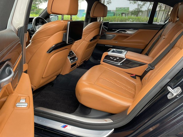 BMW 7 Series 730Ld M Sport Second-hand 2017 BMW 7 Series 730Ld M Sport for sale in Mumbai-6