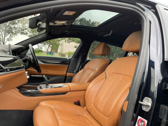 BMW 7 Series 730Ld M Sport Second-hand 2017 BMW 7 Series 730Ld M Sport for sale in Mumbai-11