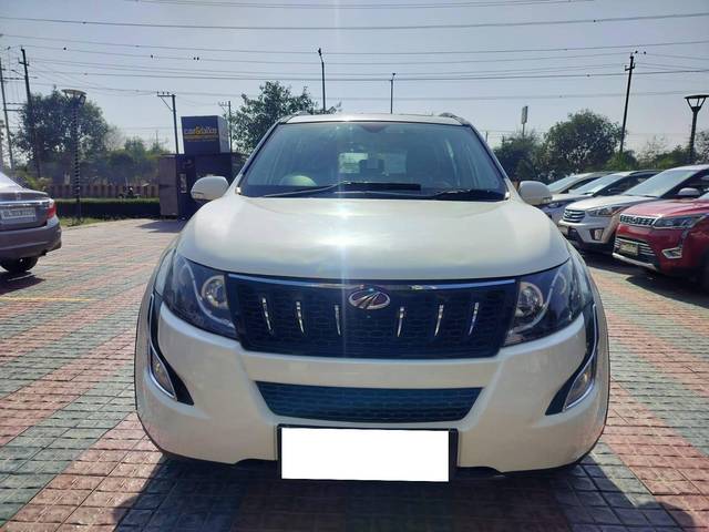 https://images10.gaadi.com/usedcar_image/4076275/original/processed_c0abb211e5a93916cd61a446dbaef4c5.jpeg?imwidth=6402