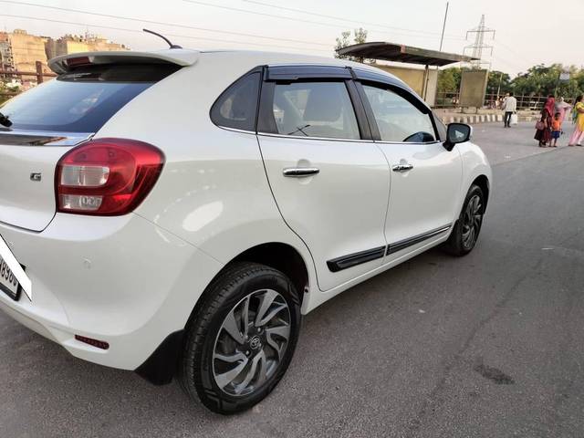 https://images10.gaadi.com/usedcar_image/4076322/original/processed_9b249e4951fde8f407ea2ccfd2d79354.jpg?imwidth=6402