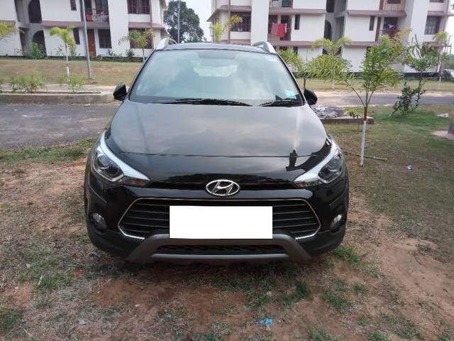 https://images10.gaadi.com/usedcar_image/4076372/original/processed_d333aacb-1770-456b-b5bf-23a424e1fde8.jpg?imwidth=6400