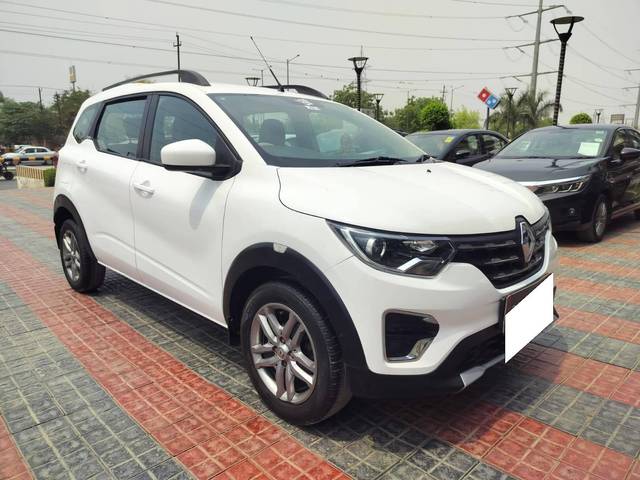 https://images10.gaadi.com/usedcar_image/4076381/original/processed_c28318cc64c9e709877ae76f67dc707e.jpeg?imwidth=6400