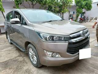 Toyota Innova Crysta 2016-2020 Toyota Innova Crysta 2.4 VX MT 8 STR