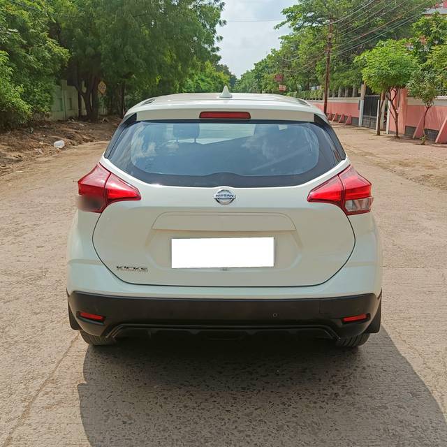 https://images10.gaadi.com/usedcar_image/4076612/original/processed_44562c61b7e2a71c7c9ec457ac44c509.jpg?imwidth=6402