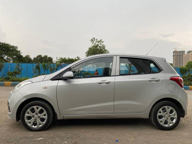 https://images10.gaadi.com/usedcar_image/4076720/original/8924ae663424bf950e22a0253659ee8e.jpg?imwidth=6402