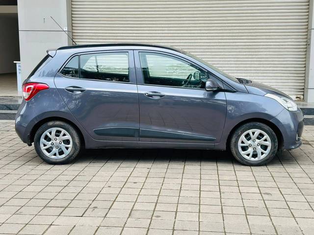 https://images10.gaadi.com/usedcar_image/4076750/original/processed_2fda40e4cc436e50fa0ac915a2c3cd8b.jpg?imwidth=6401