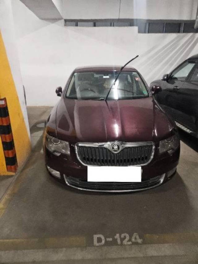 https://images10.gaadi.com/usedcar_image/4076874/original/processed_75b3fa2a-5ddb-4bf3-b924-e40e4c1e228c.jpg?imwidth=6400