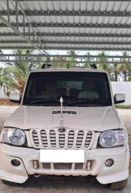 Mahindra Scorpio VLX 2WD BSIII