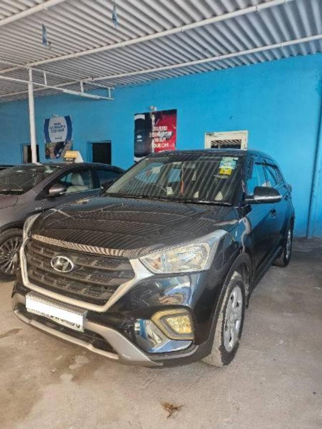 https://images10.gaadi.com/usedcar_image/4077018/original/processed_e04dad1d-c75b-44e3-8f82-c78dbbcb7afd.jpg?imwidth=6401