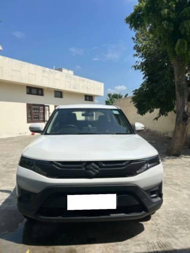 https://images10.gaadi.com/usedcar_image/4077054/original/processed_2dc19fbd-5f30-45b7-9363-22c826bbfbf1.jpg?imwidth=6400