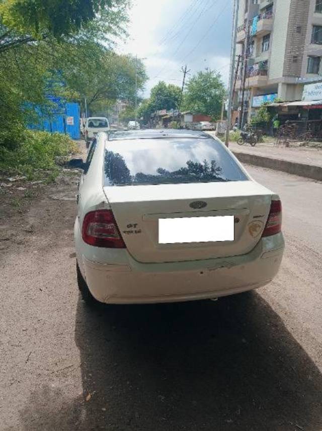 https://images10.gaadi.com/usedcar_image/4077468/original/processed_28bb5038-f0b5-450d-8282-59c8bca3bdea.jpg?imwidth=6401