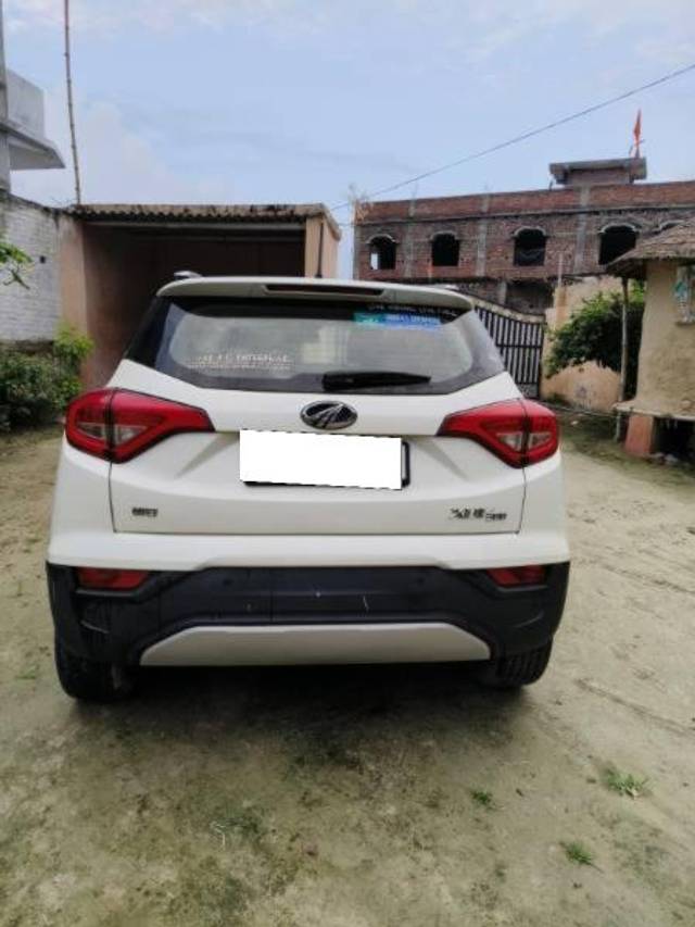 https://images10.gaadi.com/usedcar_image/4077616/original/processed_4b26949d-4ca6-436f-8711-965828750367.jpg?imwidth=6402