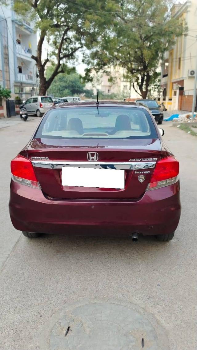 https://images10.gaadi.com/usedcar_image/4077630/original/processed_df9f22349d962386856d8d13c55080d1.jpg?imwidth=6401