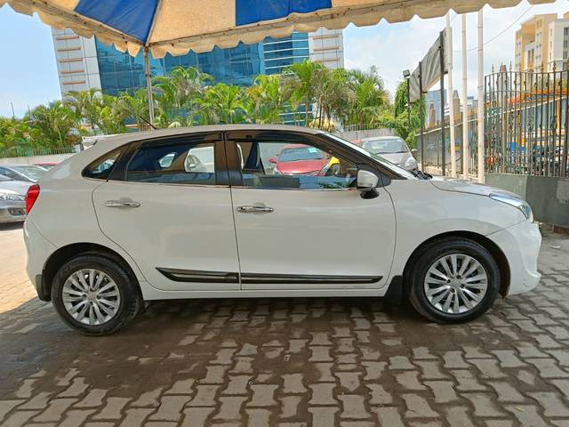 https://images10.gaadi.com/usedcar_image/4077663/original/e5f161892be7c53b51135313f11d7329.jpeg?imwidth=6401