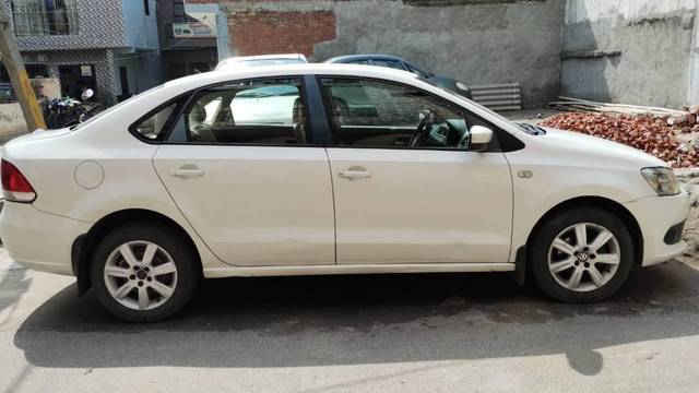 https://images10.gaadi.com/usedcar_image/4077803/original/processed_1d8097ac-85f1-4cae-8659-811ddf12f740.jpg?imwidth=6401