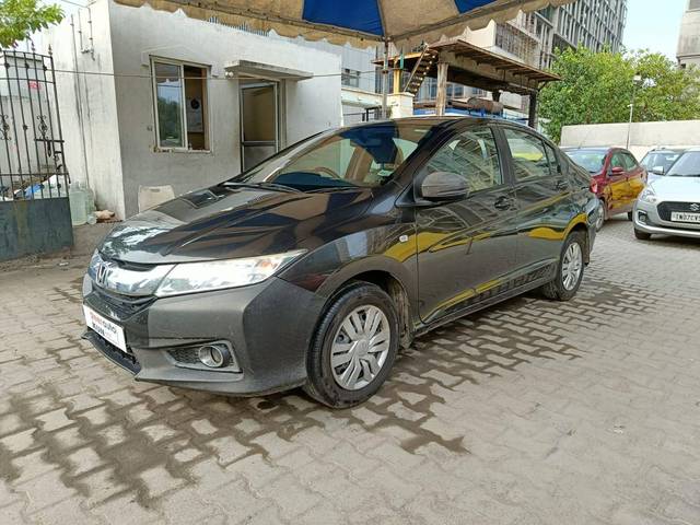 https://images10.gaadi.com/usedcar_image/4078018/original/processed_10a1ef8bcd62b07db99593708c11ae68.jpeg?imwidth=6402