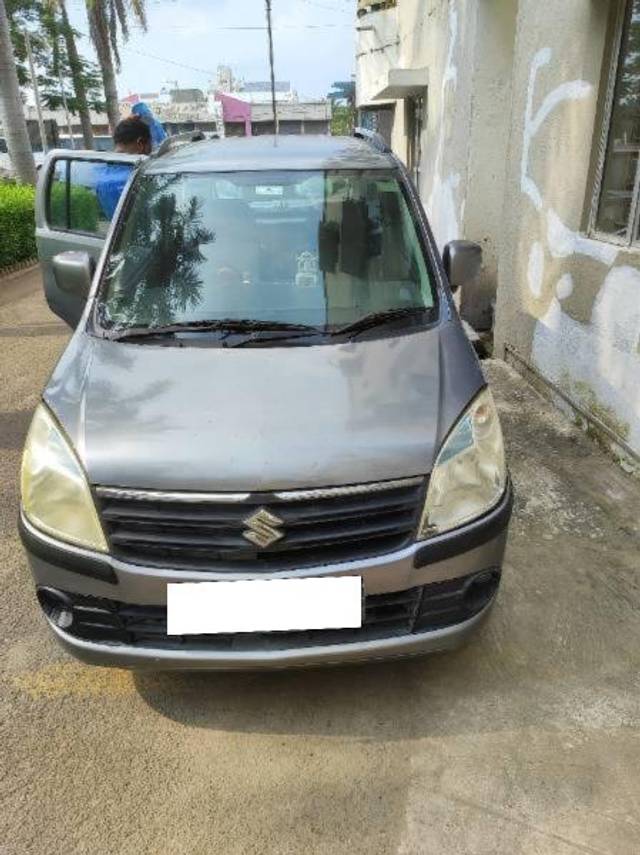 https://images10.gaadi.com/usedcar_image/4078039/original/processed_2e108c03-144a-4684-afe5-6bea24462a16.jpg?imwidth=6401