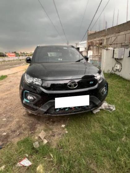 Tata Nexon EV XZ Plus Dark Edition