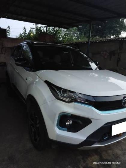 Tata Nexon EV XZ Plus LUX