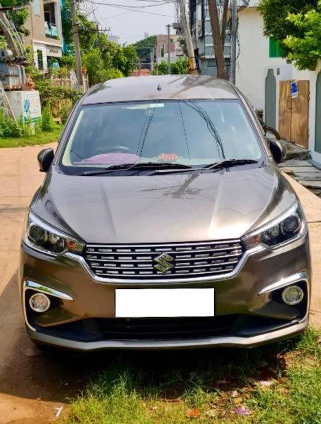 https://images10.gaadi.com/usedcar_image/4078534/original/processed_8559c93b-03f2-4dea-b0f9-baa631ed023a.jpg?imwidth=6400