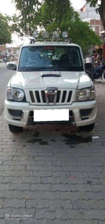 Mahindra Scorpio VLX 2WD BSIV