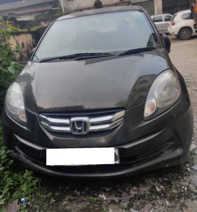 https://images10.gaadi.com/usedcar_image/4078642/original/processed_966adae8-67d5-4293-a2c1-a50a5144a99d.jpg?imwidth=6400